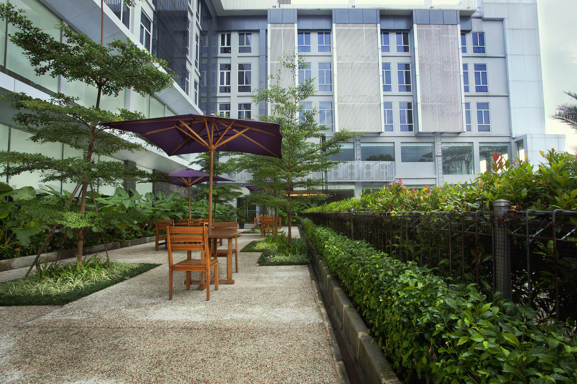 Yasmin Hotel Karawaci Tangerang Exteriör bild